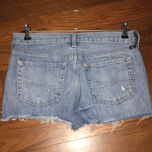 Lucky Brand Shorts - Picture 2 of 6